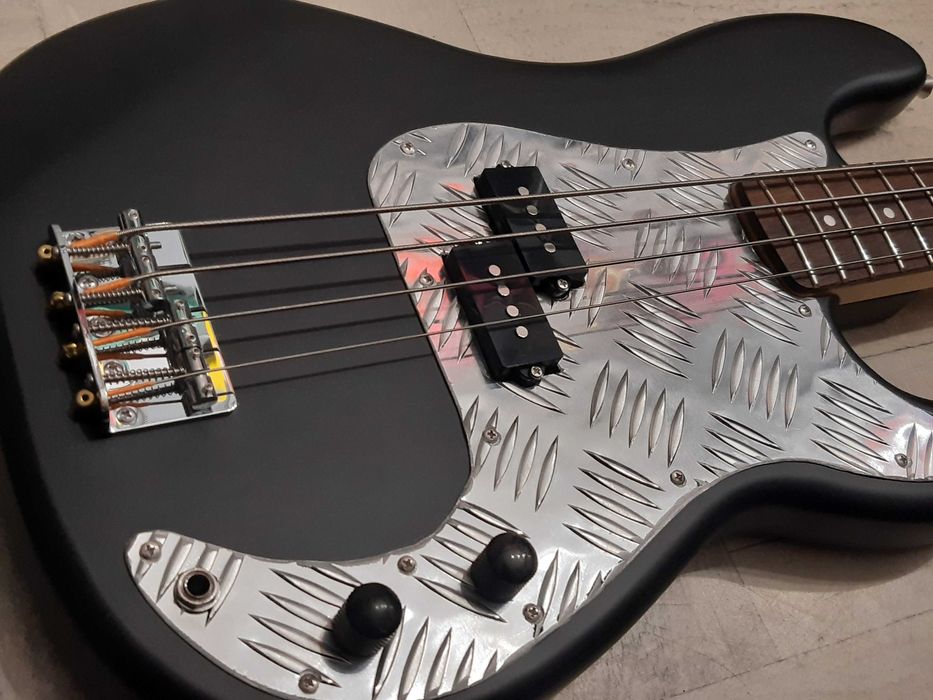 Gitara Basowa Fender Squier Precision Bass -Black Matt- wysyłka Gratis - zamiana