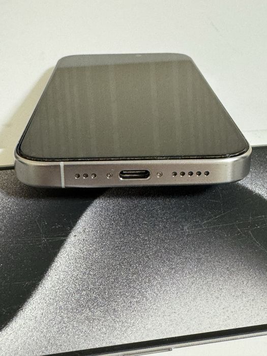 iPhone 15 Pro, 256 Gb, white titanium (MTUD3J/A)