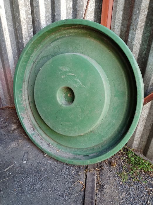 Pokrywa zbiornika szamba, właz zbiornika