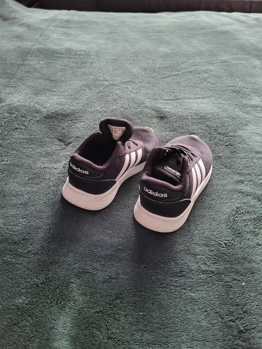 Adidas buty sportowe 24