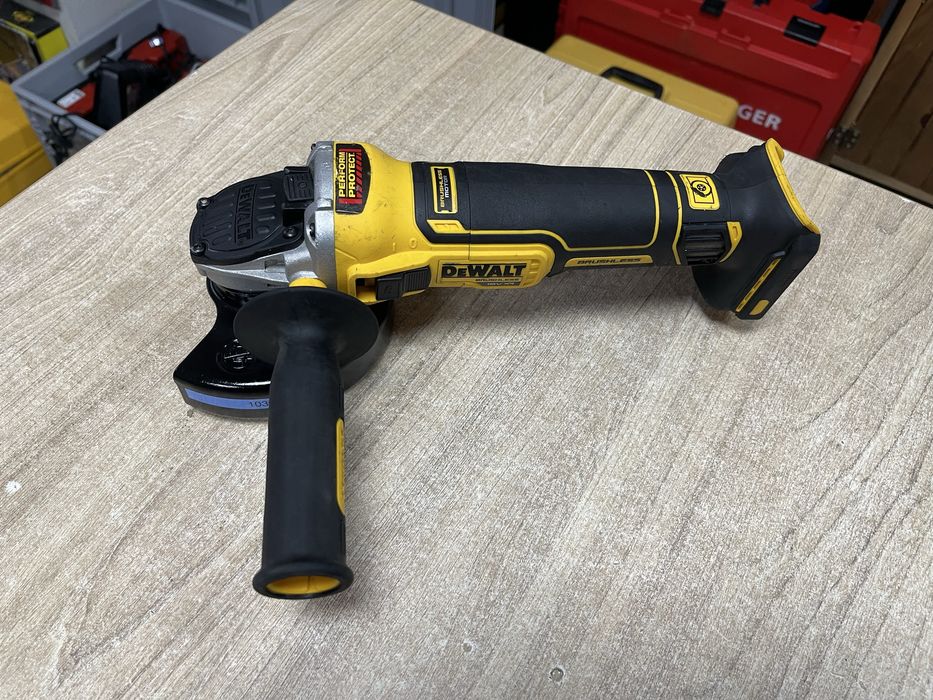 Dewalt DCG405 / безщіткова болгарка Девольт 125 мм