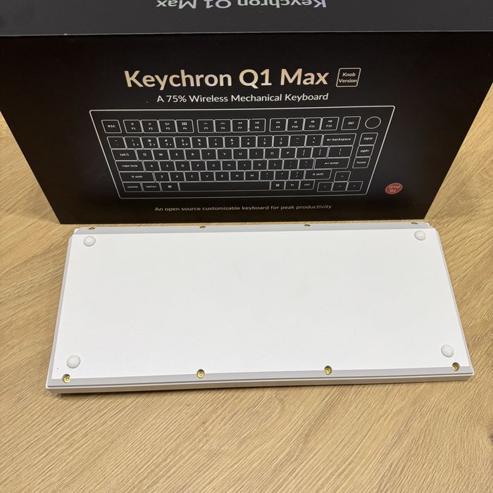 Клавіатура Keychron Q1 Max barebone + 80 перемикачів Gateron Ink 8008