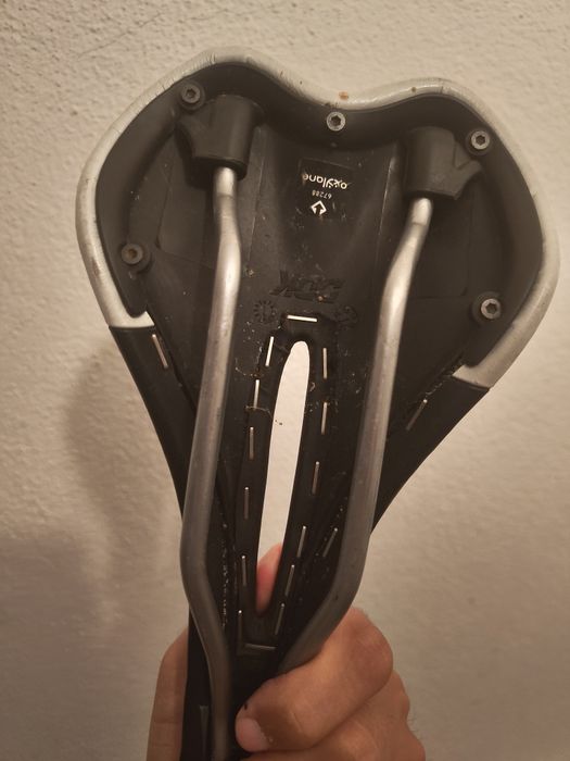Selim B'TWIN Ergofit System – Confortável e Ergonómico