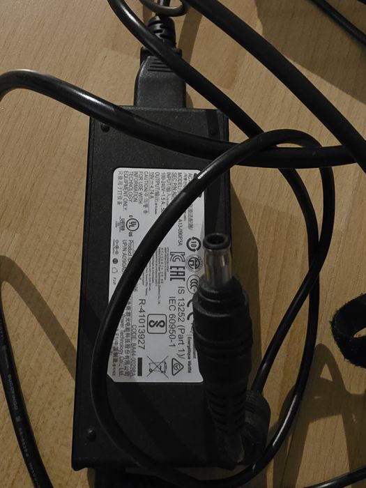 Zasilacz do laptopa Samsung 19v