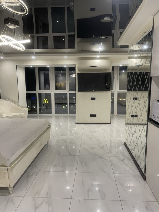 Погодинна Подобова оренда квартири с панорамным видом. 95 квартал