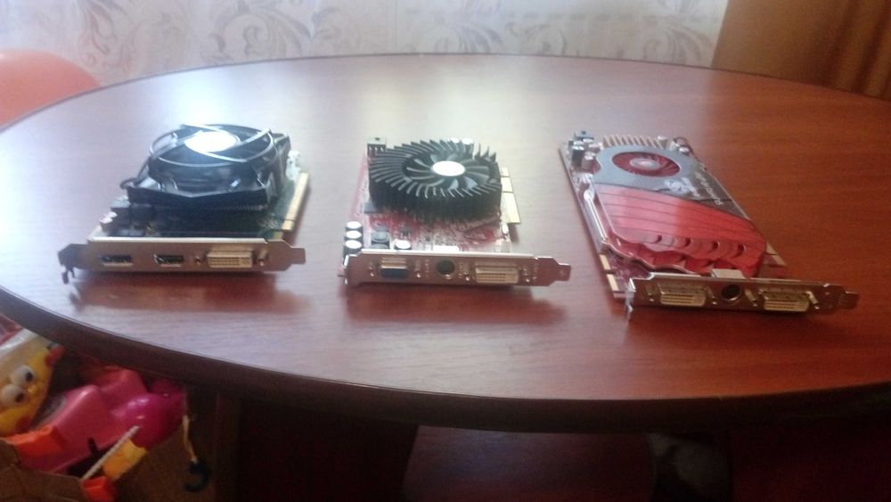 Продам Видеокарти.