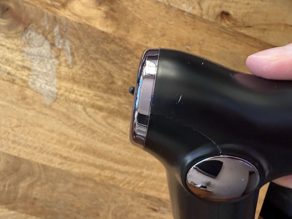 Mini masażer pistolet do masażu + 4 końcówki USB