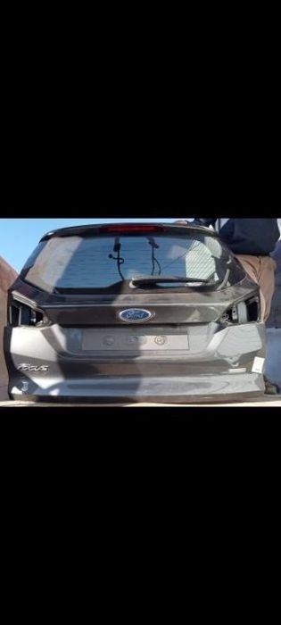 Tampa da mala Ford Focus III SW