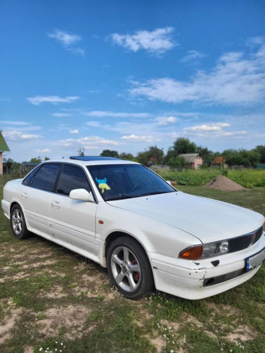 машина митсубиси сигма