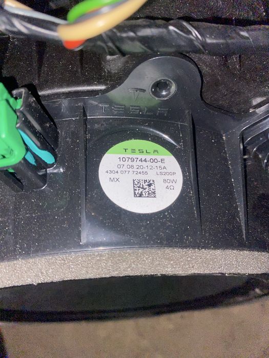 Динамики tesla 3,y