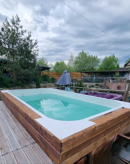 Будинок для двох та більше осіб, басейни, чан-джакузі, сауна