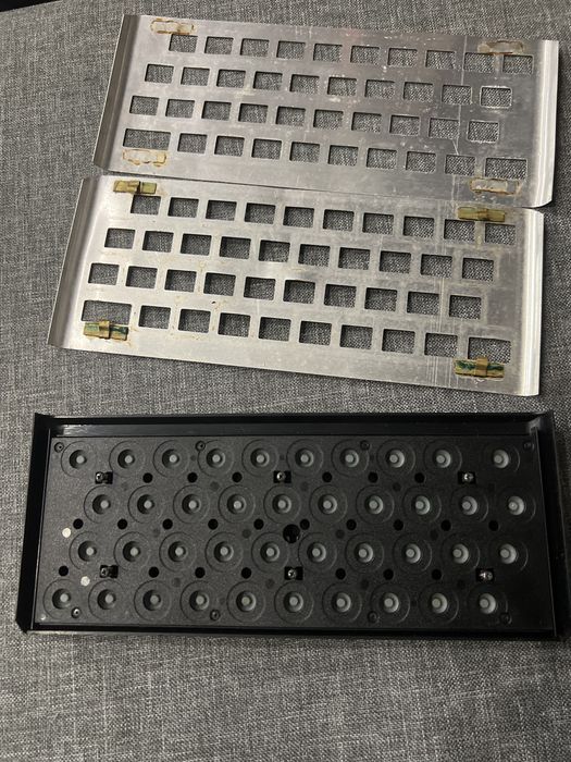 Face plates e teclado do spectrum 48k