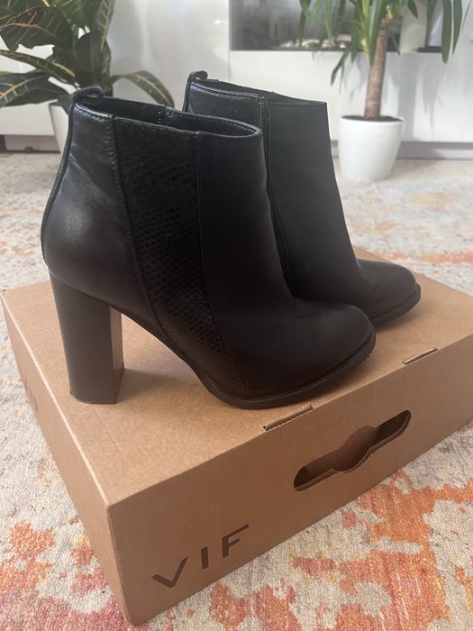 Продам черевики на невеличких підборах