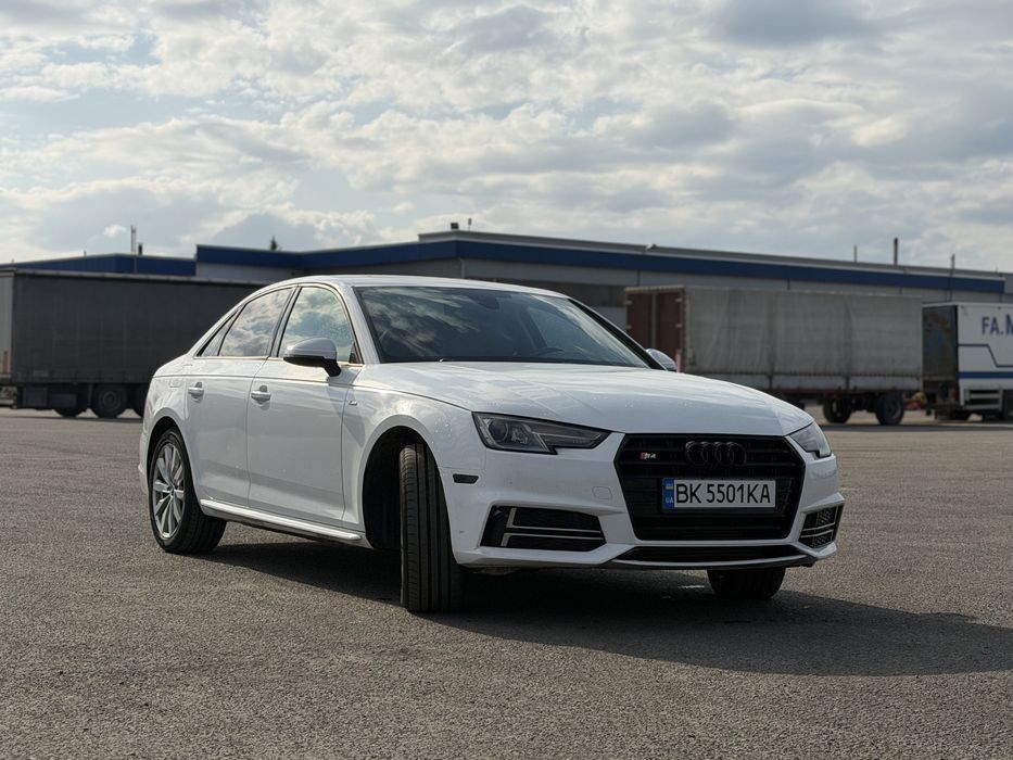 Audi a4b9 2017 2.0