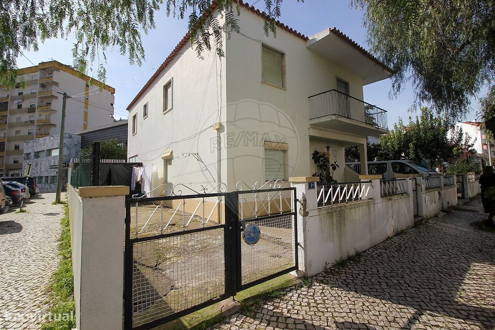 Moradia T6 para venda