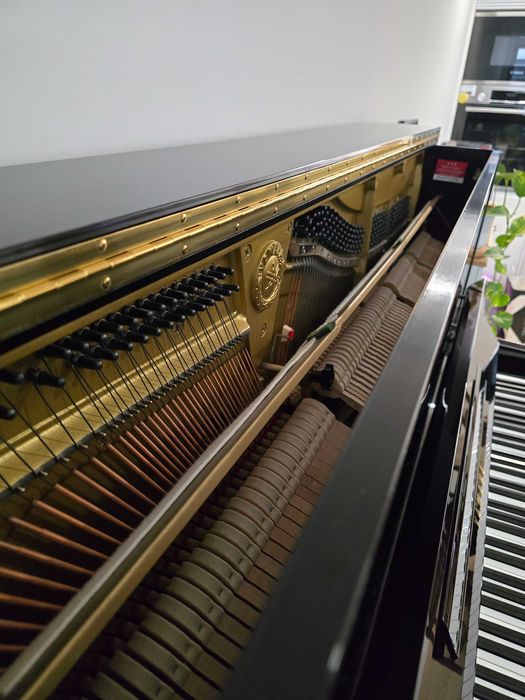 Piano Yamaha u3, como novo.