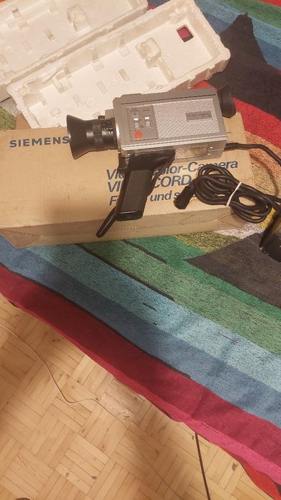 Zestaw kamera plus magnetowid z lat 80.