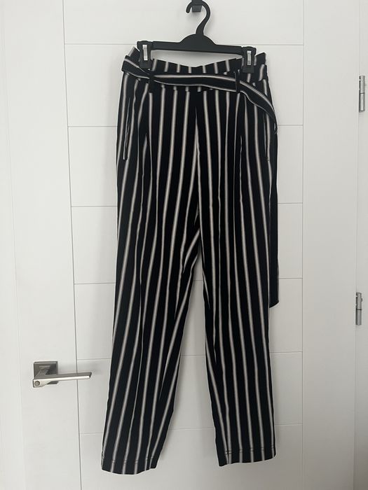 Spodnie stradivarius 36