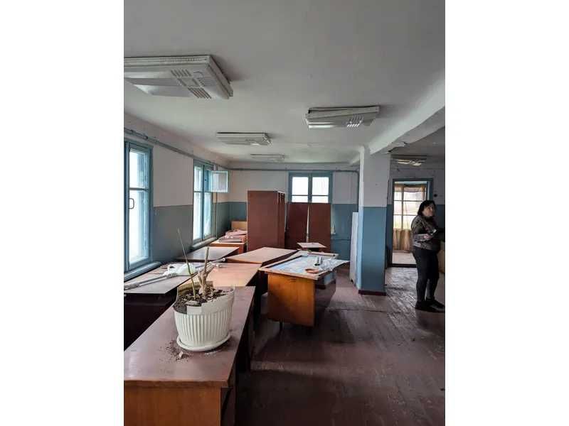 ПРОДАЖ - нежитлової будівлі, площею 110,3 кв.м. с. Великі Кринки