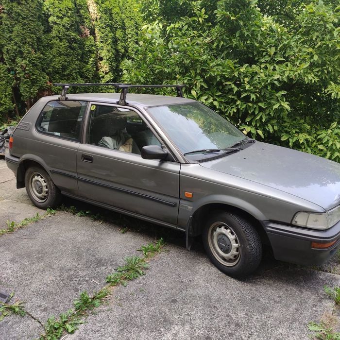 Toyota Corolla Toyota Corolla Hatchback 1990, Bezwypadkowa, Benzyna, Nowy akumulator