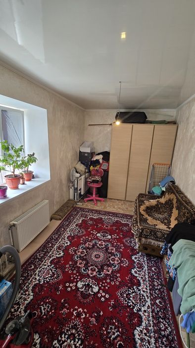 Продаж будинок з ремонтом для родини