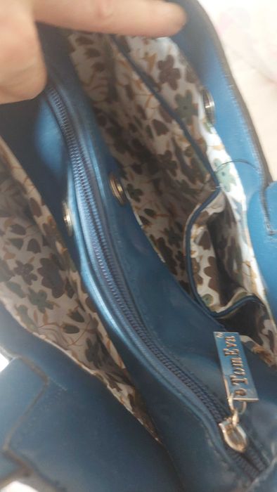 Elegancka Torebka niebieska do ręki marki Tom & Eva