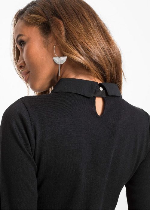 Elegancka dzianinowa sukienka marki Bonprix.