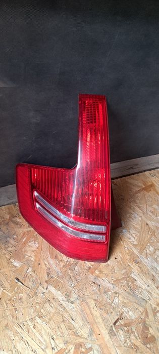 Citroen C4 lampa tył lewa