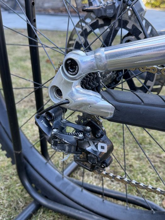 Commencal Furious 2021