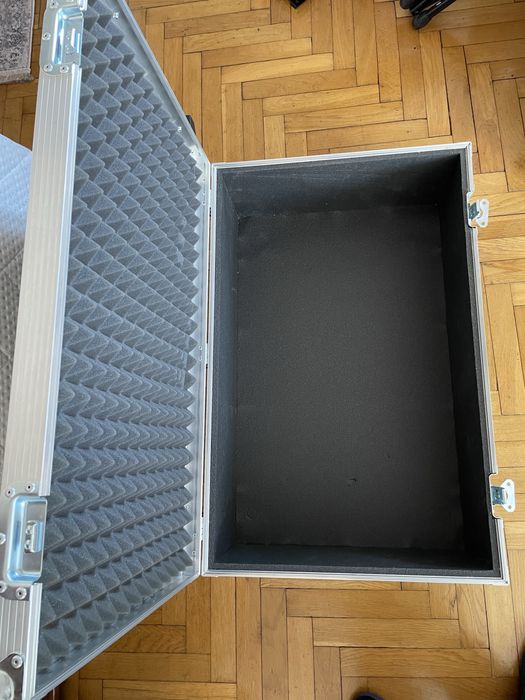 Flight case z kółkami skrzynia np. na pedalboard
