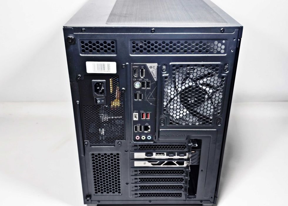 PC Komputer stacjonarny gamingowy Ryzen 5 / 32GB RAM / RTX 5060 K&B