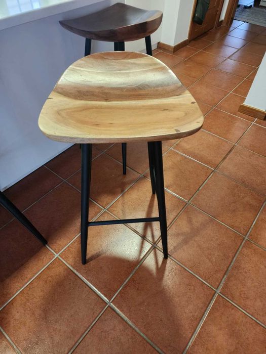 Banco Bar 4 peças/ wood bar stool