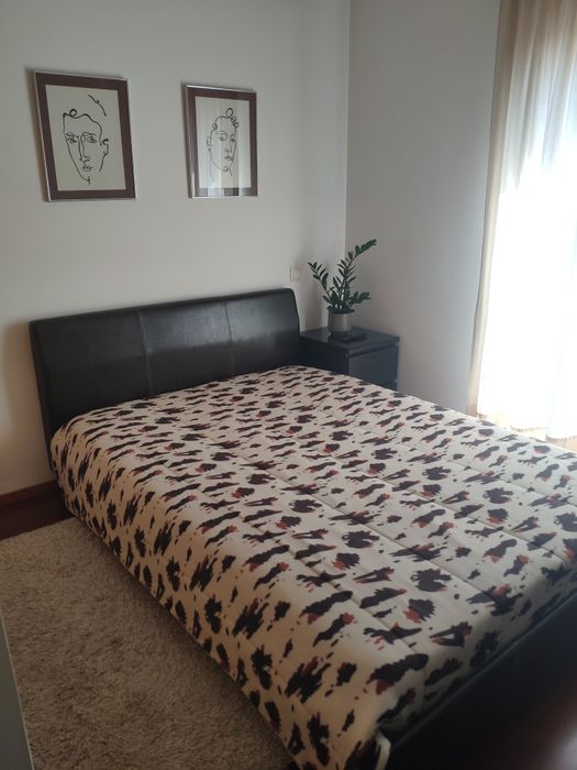 Cama 1,50cmx2,15cm