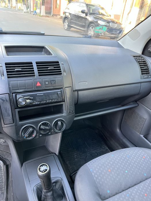 Продам Volkswagen Polo 1,2 бензин 2003 року!