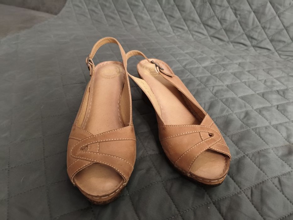 Sandały 40 nowe .