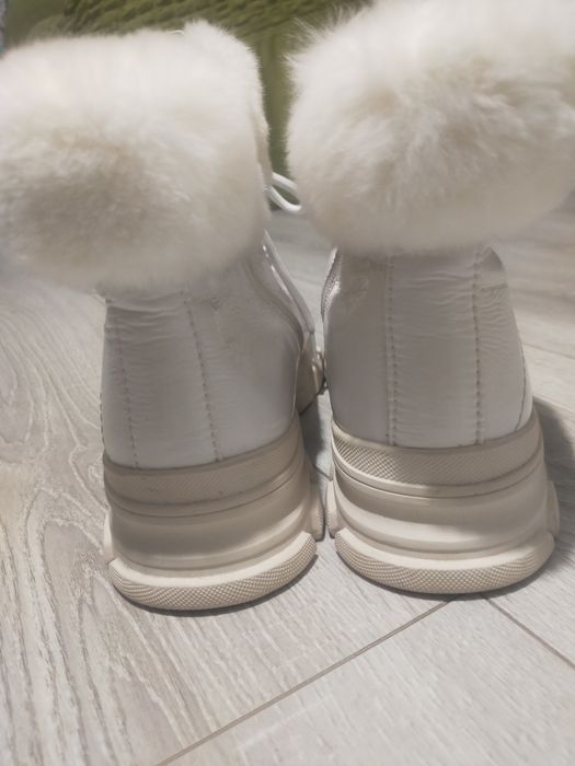 Ботинки зимние кожанные