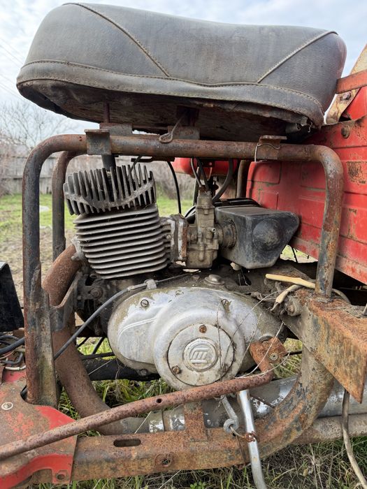 Мотороллер Муравей