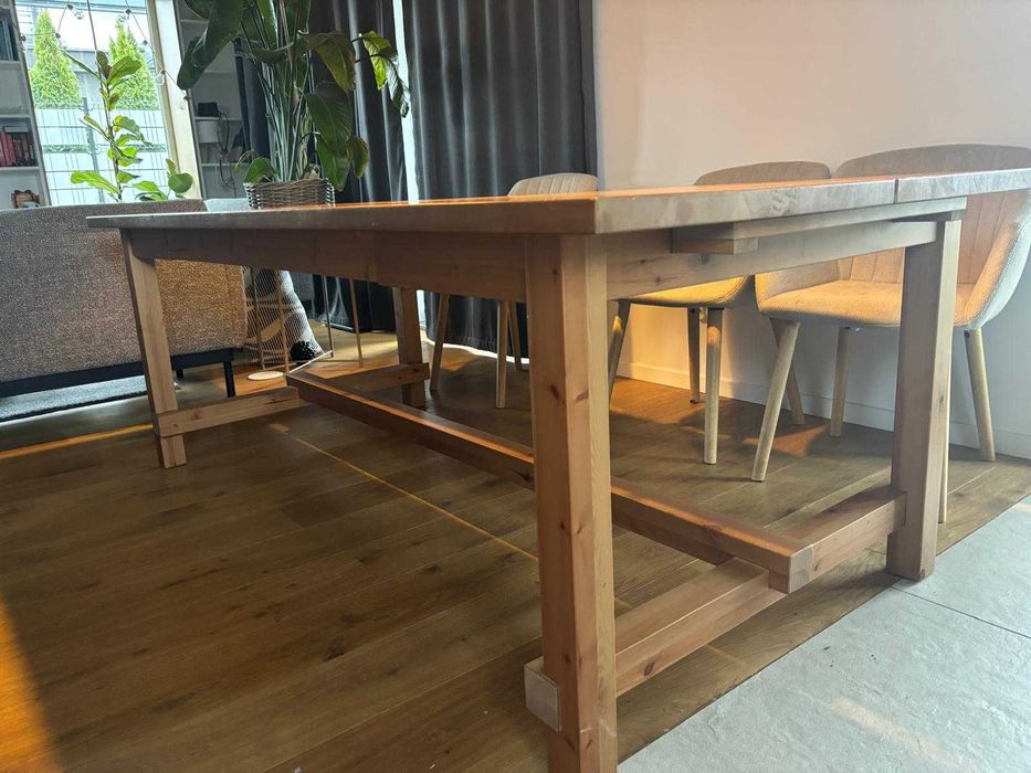 Stół Ikea Nordviken. Lite drewno.