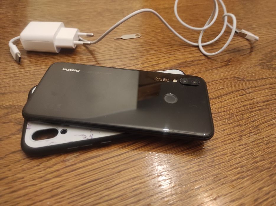 Huawei p20 lite 4/64GB, szkło na ekranie, oraz etui