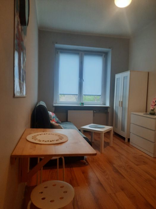 Kawalerka Centrum Gdyni , 10 Lutego od zaraz 1800 plus prąd