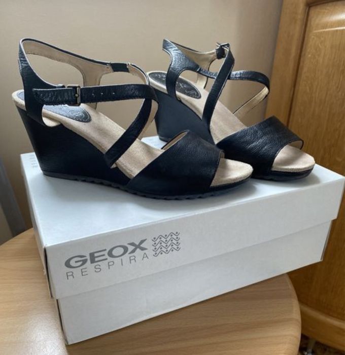 Sandalki na koturnie ~ Geox rozm 39