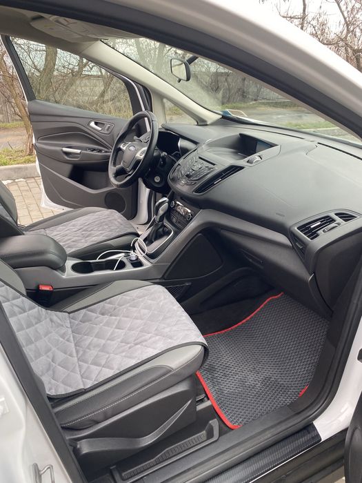 Ford C-max 2015год. ГИБРИД.