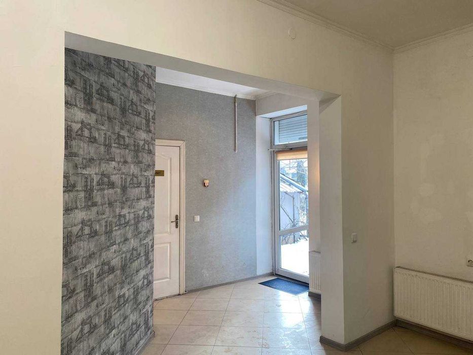 Оренда комерційного приміщення вул. Острозького 12 000 грн + к.п