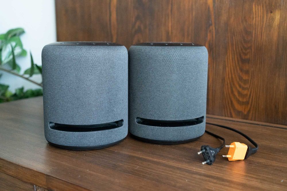 Колонки Echo Studio Smart Speaker with Alexa - Charcoal