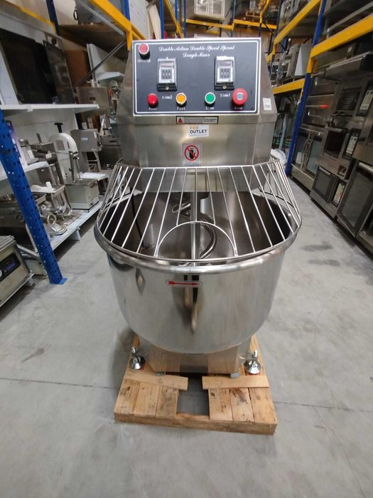 Amassadeira Espiral de 130L - NOVA