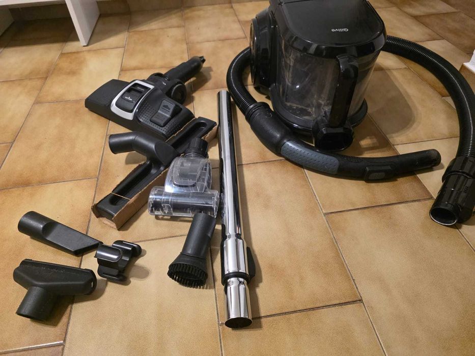 Aspirador de pó com pouco uso