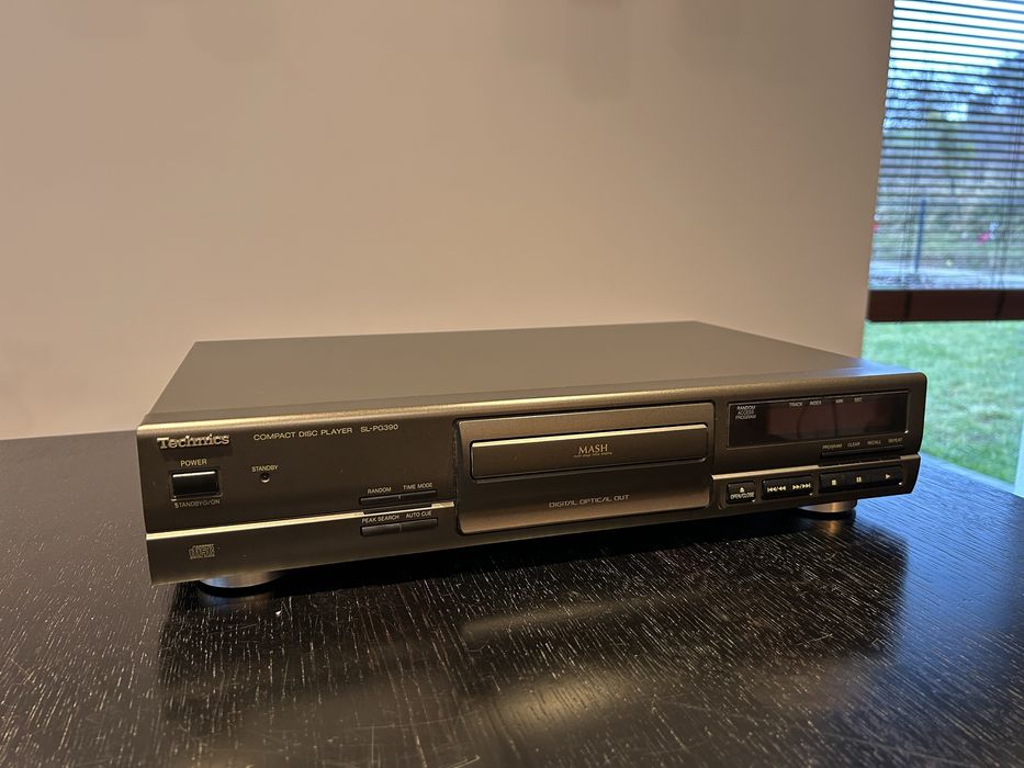 Odtwarzacz CD Technics Compact Disc Player SL-PG390 Uszkodzony