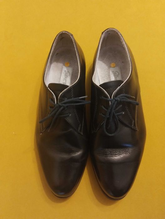 Buty wyjściowe mon