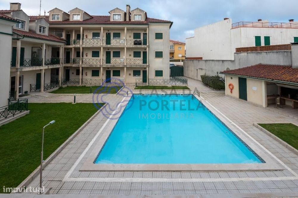 Apartamento T3 com garagem fechada a 2 minutos da praia, Pataias