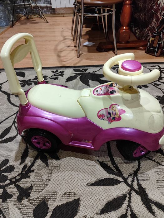 Продам машину-толокар